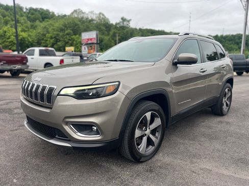 Used 2019 Jeep Cherokee Limited AWD/4WD image 1