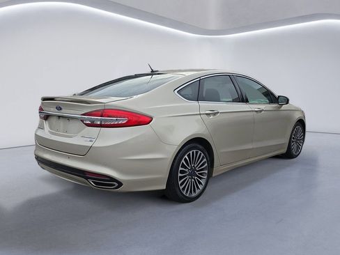 Used 2018 Ford Fusion Titanium image 3
