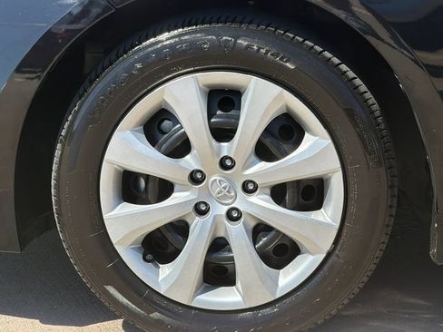 Certified 2025 Toyota Corolla LE FWD image 29