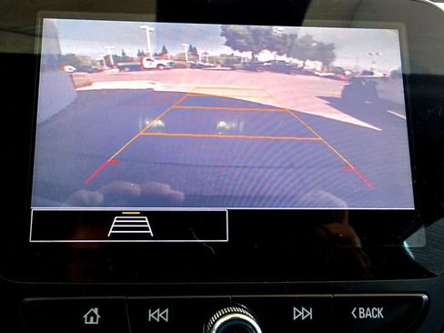 Used 2022 Chevrolet Malibu LT FWD image 10