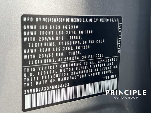 Used 2023 Volkswagen Tiguan SE w/ Panoramic Sunroof Package FWD image 37