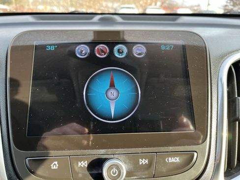 Used 2018 Chevrolet Equinox LT w/ Sun & Infotainment Package image 22