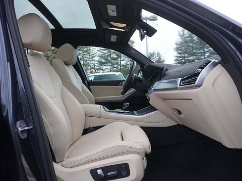 Used 2022 BMW X5 xDrive40i w/ Premium Package image 39