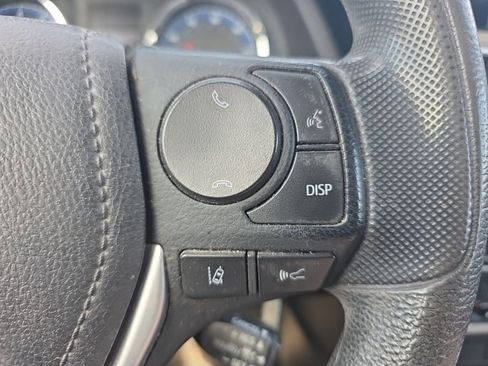 Used 2017 Toyota Corolla LE image 20