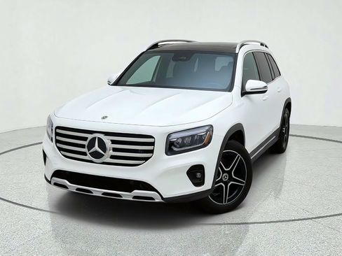 Certified 2026 Mercedes-Benz GLB 250 image 2