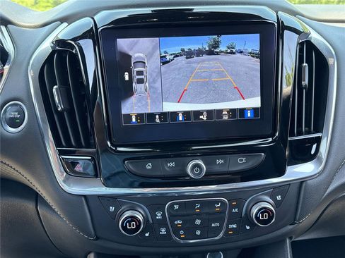 Used 2023 Chevrolet Traverse Premier w/ Redline Edition AWD/4WD image 7