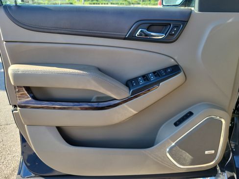 Used 2019 GMC Yukon SLT w/ Open Road Package image 25