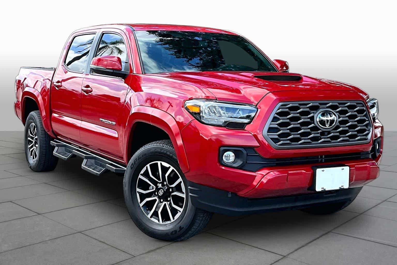 Used 2023 Toyota Tacoma TRD Sport w/ TRD Premium Sport Package RWD image 3