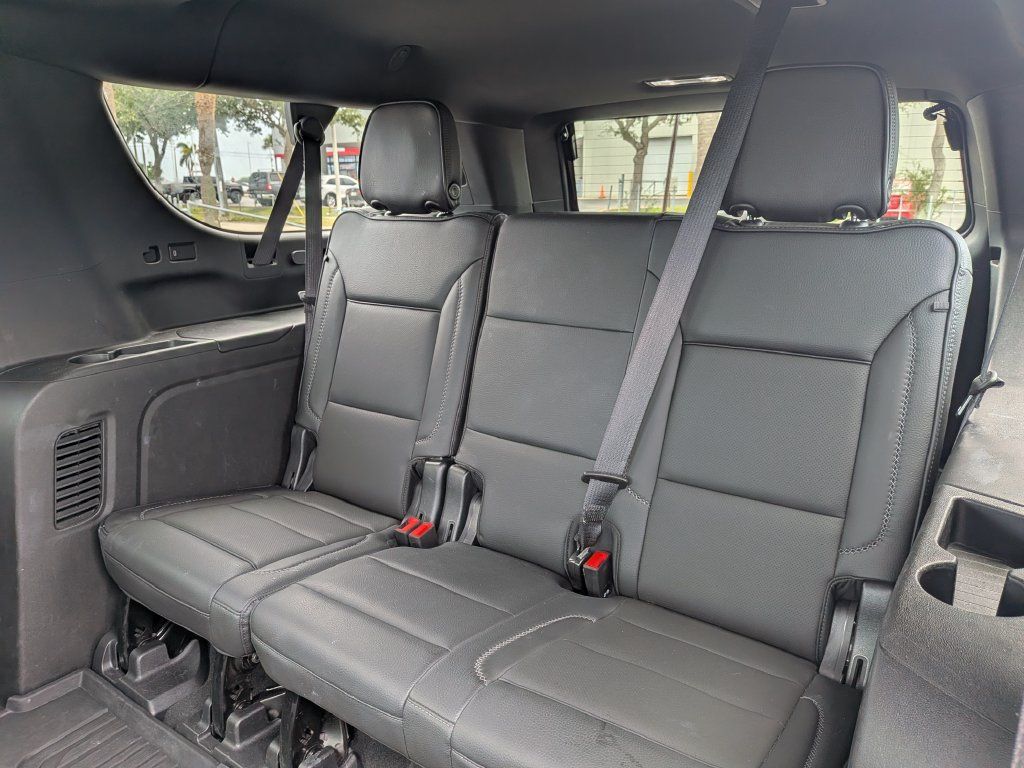 Used 2021 GMC Yukon XL Denali w/ Denali Ultimate Package AWD/4WD image 15