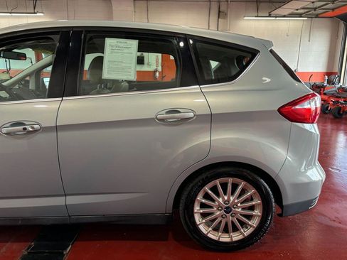 Used 2013 Ford C-MAX SEL image 10