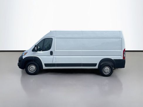 Used 2024 RAM ProMaster 2500 w/ Convenience Group FWD image 6