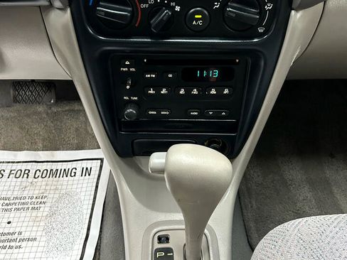 Used 2002 Chevrolet Prizm LSi w/ Preferred Equipment Group 3 image 24