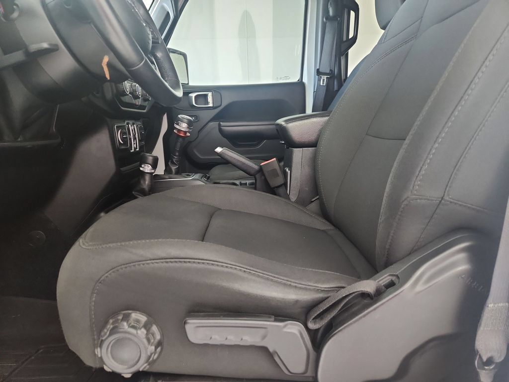 Certified 2018 Jeep Wrangler Unlimited Sport S AWD/4WD image 5