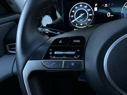 Used 2025 Hyundai Elantra Limited image 37