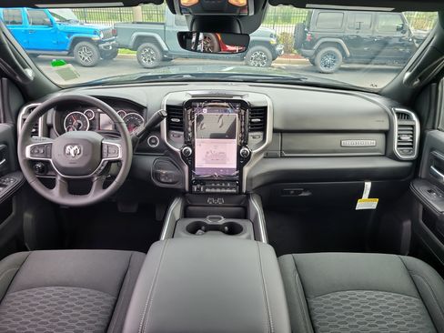 New 2026 RAM 2500 Big Horn AWD/4WD image 11