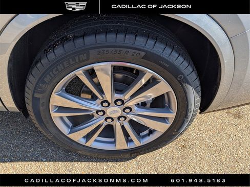 Certified 2025 Cadillac XT6 Premium Luxury image 32