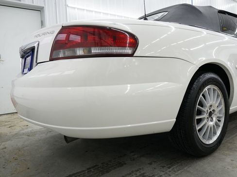 Used 2005 Chrysler Sebring Touring image 15