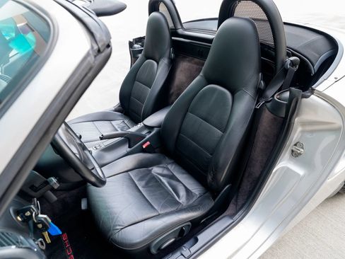 Used 1999 Porsche Boxster RWD image 47