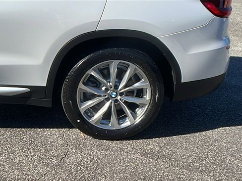 Used 2019 BMW X3 sDrive30i w/ Premium Package image 9