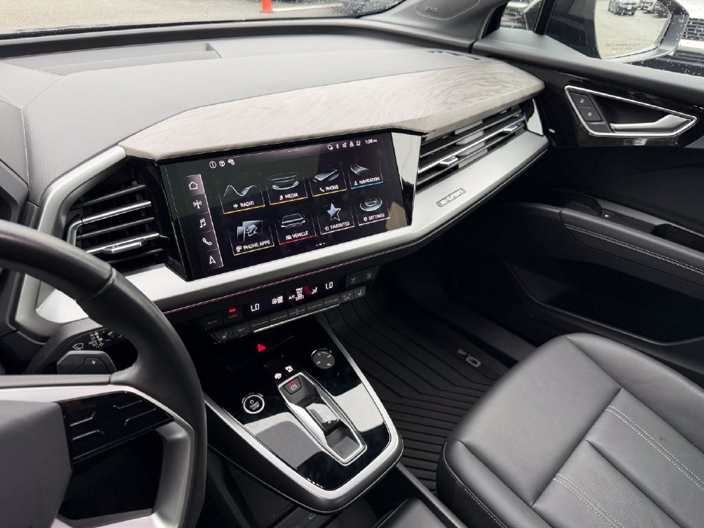 Used 2023 Audi Q4 e-tron Premium Plus w/ Premium Plus AWD/4WD image 21