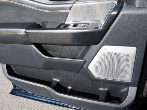 Used 2022 Ford F150 Platinum w/ Equipment Group 701A High image 14