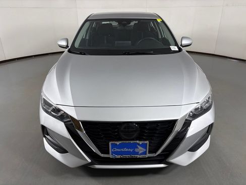 Used 2023 Nissan Sentra SV FWD image 3