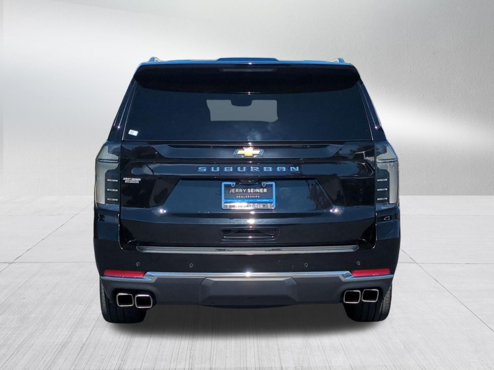 Certified 2025 Chevrolet Suburban High Country AWD/4WD image 5