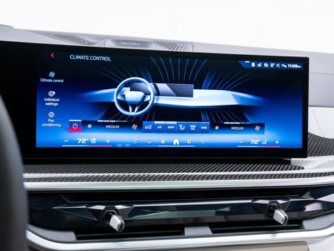 New 2026 BMW X6 M60i w/ Executive Package image 27