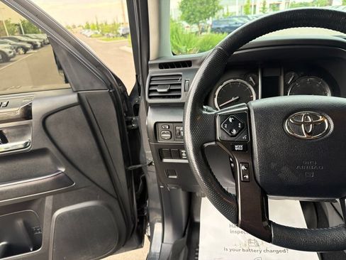 Used 2024 Toyota 4Runner TRD Off-Road Premium AWD/4WD image 26