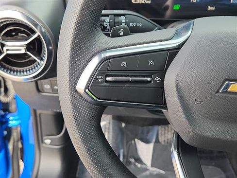 New 2026 Chevrolet Equinox EV LT image 11