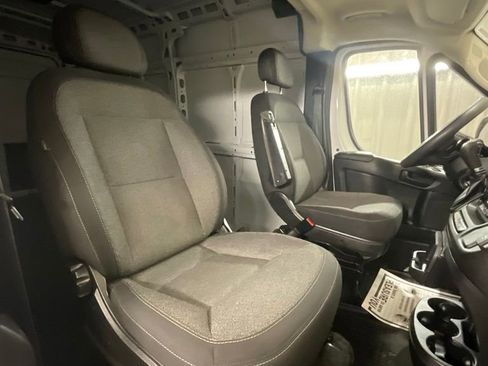 Used 2023 RAM ProMaster 2500 FWD image 11