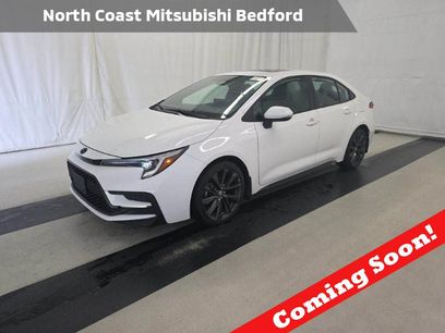 Used 2025 Toyota Corolla SE w/ SE Premium Package