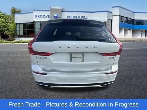 Used 2021 Volvo XC60 T5 R-Design w/ Advanced Package AWD/4WD image 4
