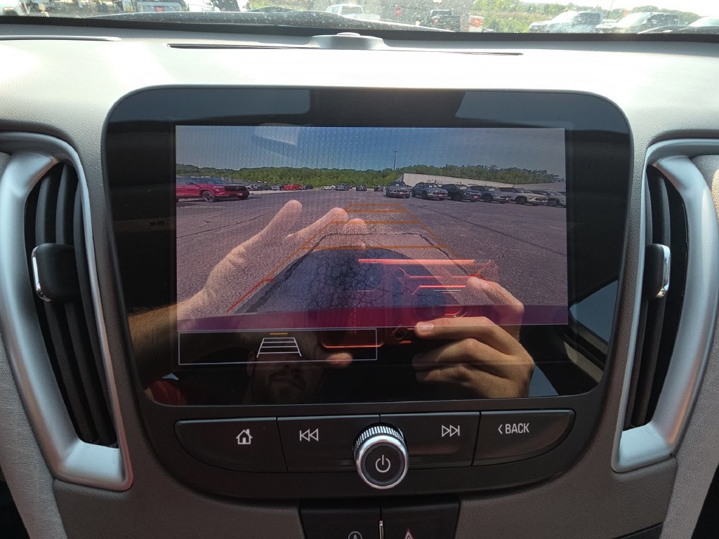 Used 2025 Chevrolet Malibu LT FWD image 22