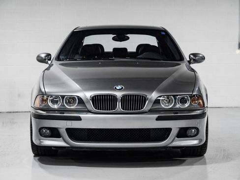 Used 2003 BMW M5 image 8