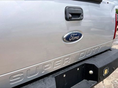 Used 2011 Ford F250 Lariat w/ Lariat Ultimate Pkg AWD/4WD image 27