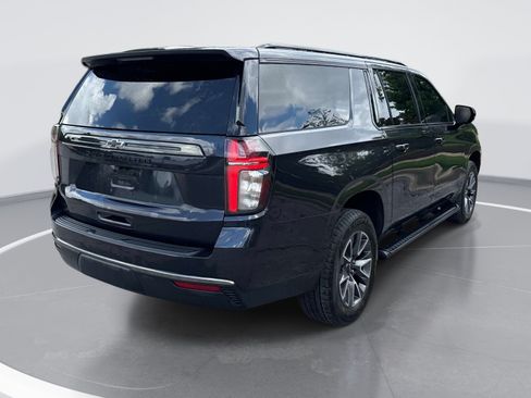 Used 2022 Chevrolet Suburban Z71 AWD/4WD image 8