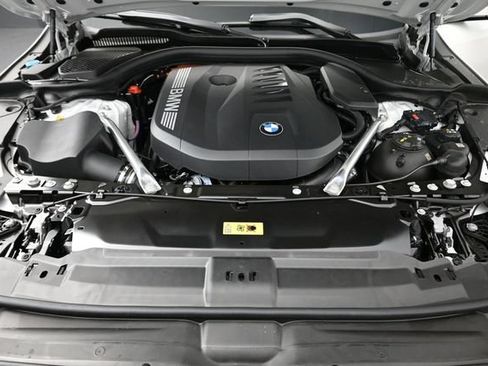 New 2027 BMW 550e xDrive AWD/4WD image 25