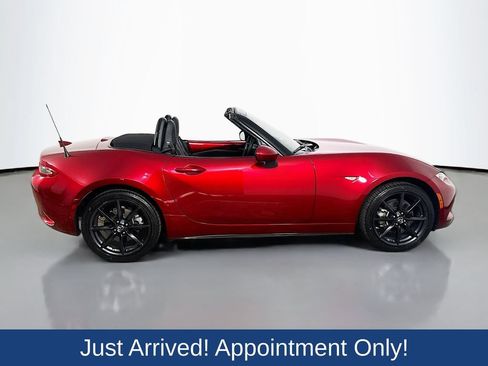 Used 2019 MAZDA MX-5 Miata Grand Touring RWD image 9