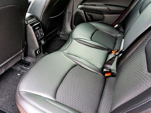 New 2026 Jeep Compass Latitude image 18