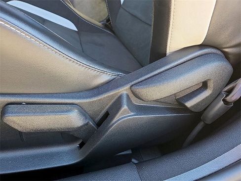 Used 2020 Ford Mustang Shelby GT500 w/ Technology Package image 17