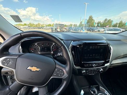 Used 2018 Chevrolet Traverse LT AWD/4WD image 11