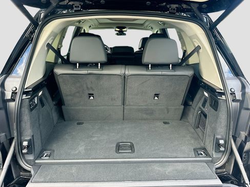 Used 2023 BMW X7 xDrive40i image 28