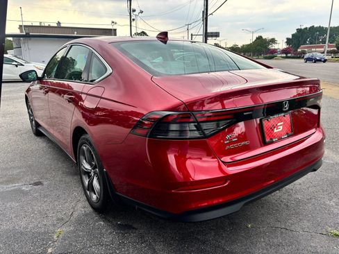 Used 2023 Honda Accord EX image 5