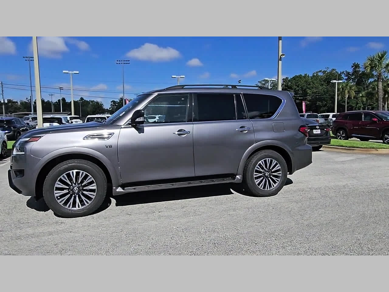 Used 2022 Nissan Armada SL w/ Midnight Edition Package RWD image 27