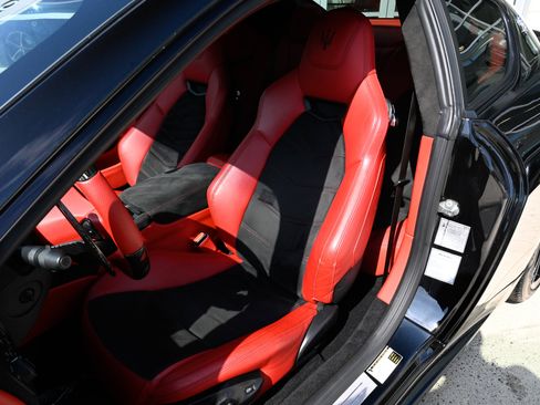 Used 2017 Maserati GranTurismo MC RWD image 19