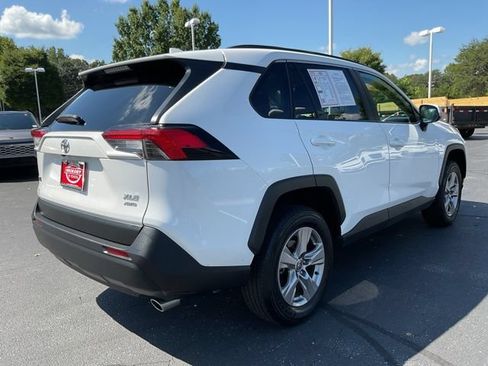 Used 2025 Toyota RAV4 XLE AWD/4WD image 8