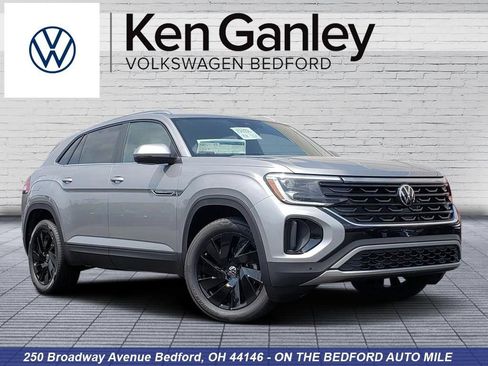New 2026 Volkswagen Atlas Cross Sport SE AWD/4WD image 1