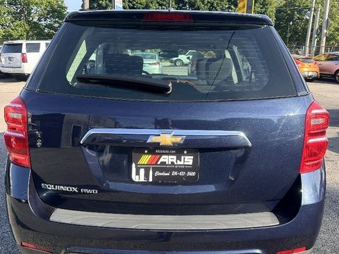 Used 2017 Chevrolet Equinox LS AWD/4WD image 5