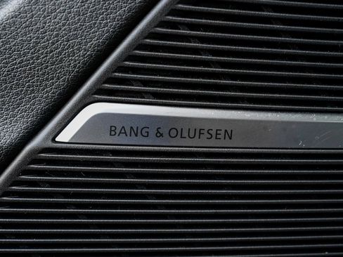 Used 2021 Audi Q8 Premium Plus w/ Premium Plus Package image 9